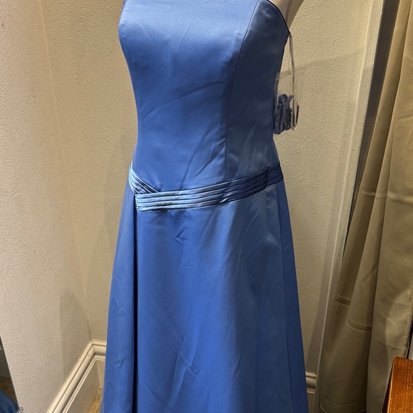 Strapless Blue Evening Gown - Picture 3 of 5